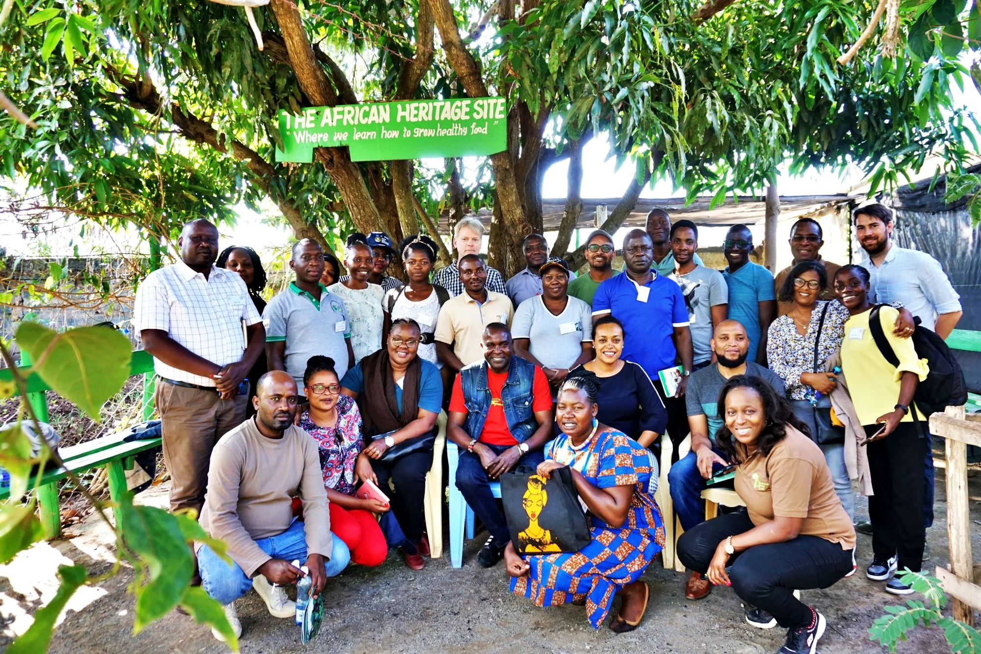 RLC_Workshop_Kenya_2000.jpg
