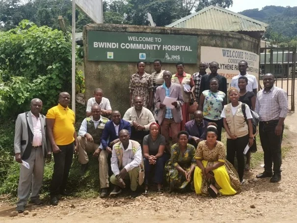 Meeting the Bwindi community