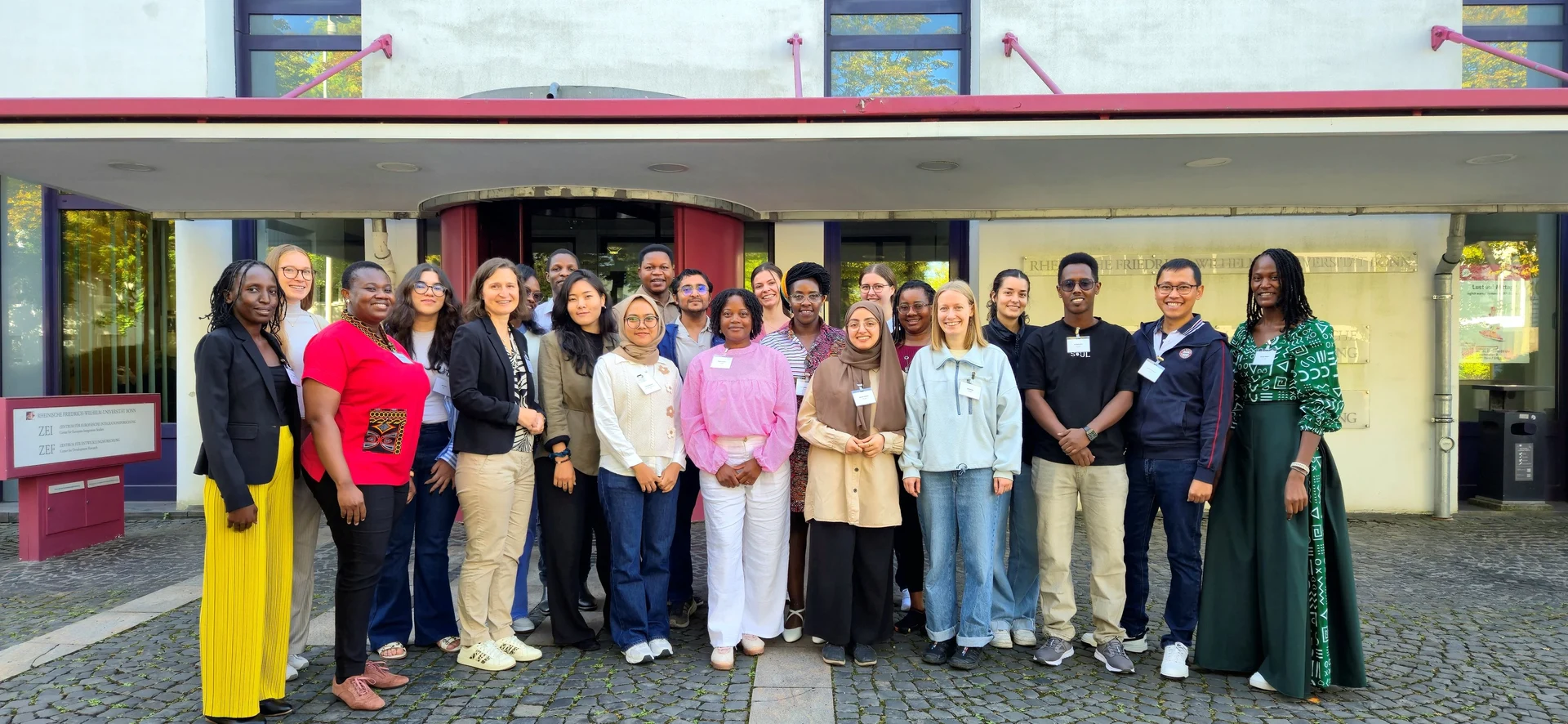 Participants of the Summer School 2026 Nutritional Epidemiology in front of ZEF