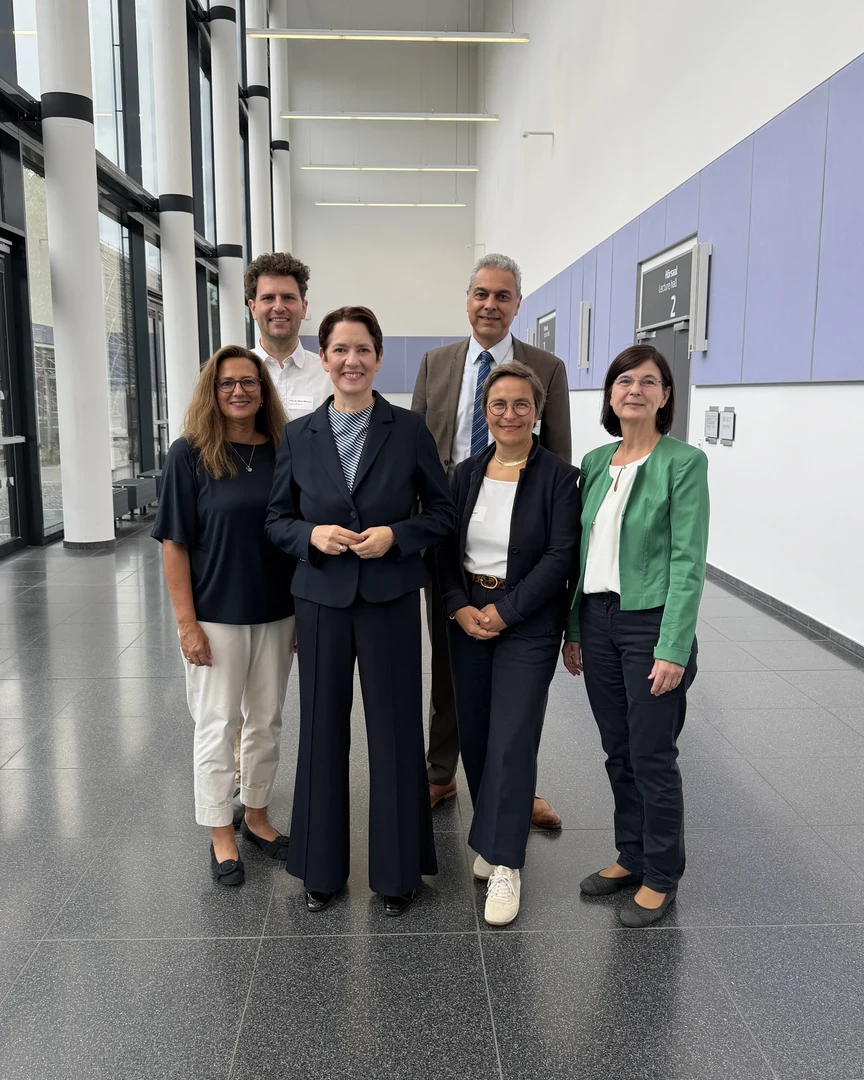Matin Qaim with the MLV-NRW host team